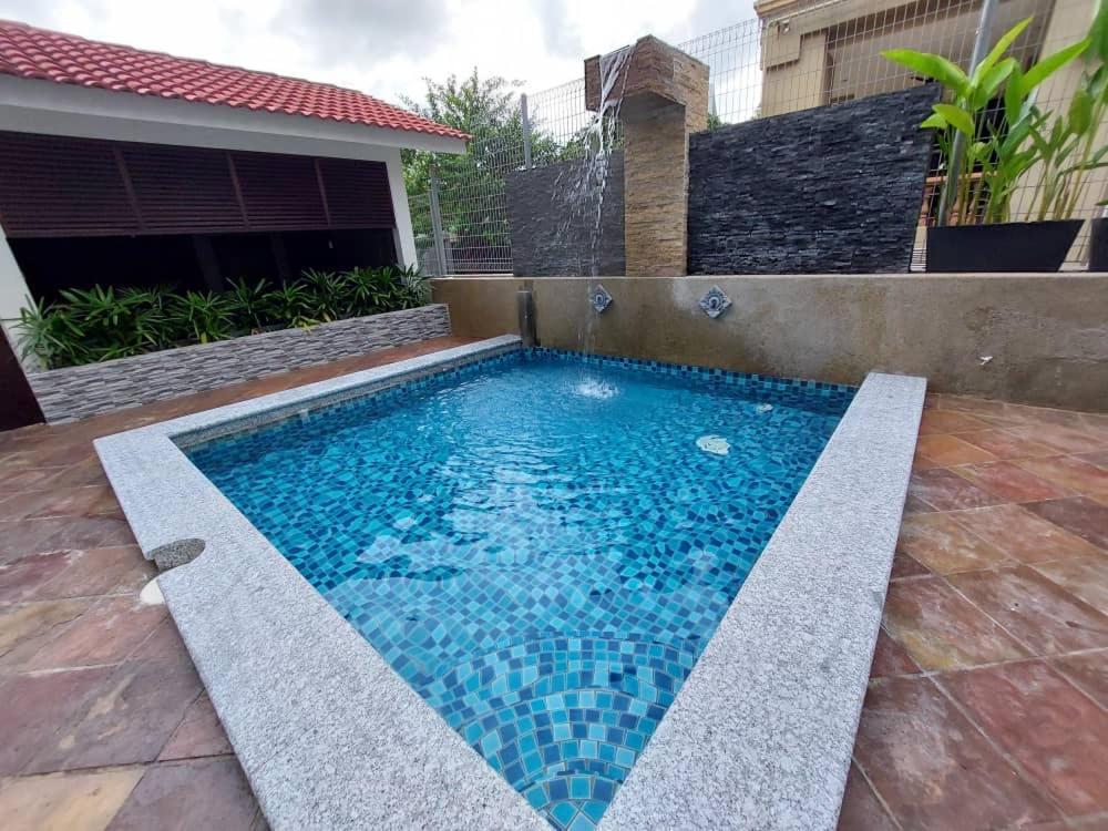 Christee Suites Hotel Malakka Dış mekan fotoğraf