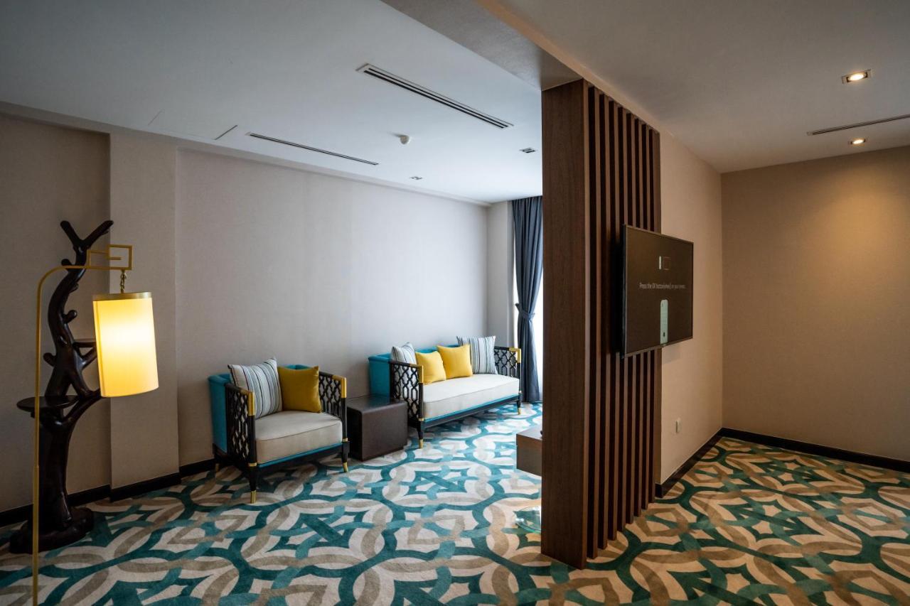 Christee Suites Hotel Malakka Dış mekan fotoğraf