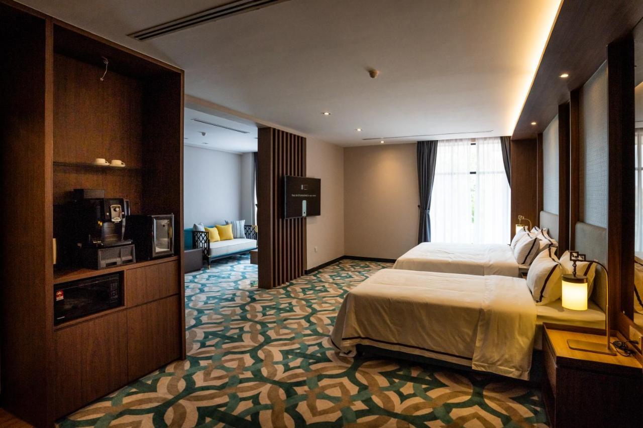 Christee Suites Hotel Malakka Dış mekan fotoğraf